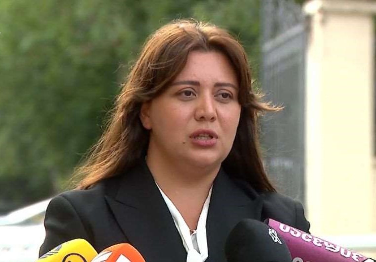 პროკურორის ინფორმაციით, რომეო მიქაუტაძემ დაადასტურა, რომ მან პირადად გადასცა ბიზნეს სუბიექტებისგან აღებული თანხა ლილუაშვილს