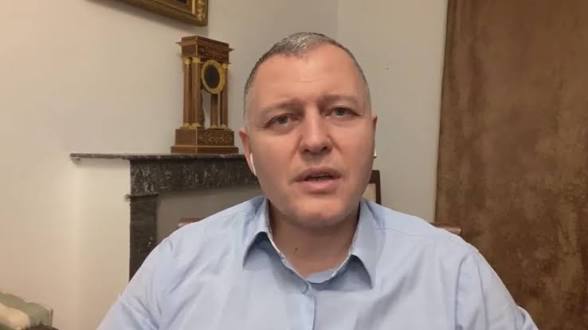 გიორგი ფხაკაძე: აფხაზეთი არის საქართველო, ვინც არ იცის, შეგახსენებთ! თუ ზუგდიდიდან სოხუმში გადავიდა ნავთობი, გადავიდა საქართველოს ერთი რეგიონიდან, მეორე რეგიონში. მე, პირიქით, მივესალმები, რომ აფხაზეთთან ვაჭრობა გაძლიერდეს
