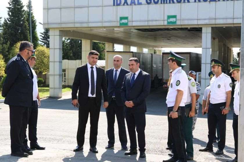საბაჟო დეპარატამენტის ხელმძღვანელმა პირებმა აზერბაიჯანის რესპუბლიკის საბაჟო ადმინისტრაციის წარმომადგენლებთან სამუშაო შეხვედრები გამართეს