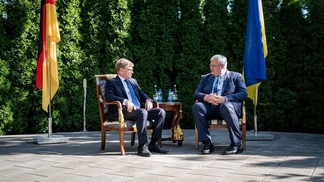 ანდრეი სიბიგა: მაქსიმალური გააქტიურება გვჭირდება. სამწუხაროდ, ამჟამად პაუზის ფაზაში ვართ. ამერიკული მხრიდან უფრო აქტიური მონაწილეობა გვჭირდება- უკრაინას სამშვიდობო პროცესის გასააქტიურებლად შემოქმედებითი იდეები აქვს