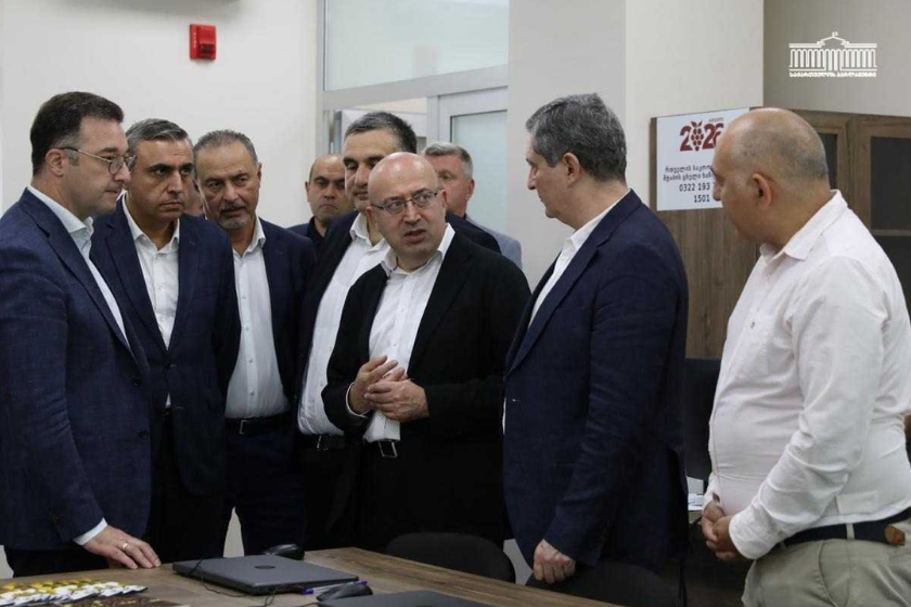 პარლამენტის წევრები გურჯაანში რთველის საკოორდინაციო შტაბის გახსნას დაესწრნენ