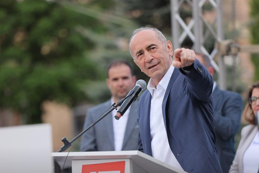 სომხეთის ყოფილ პრეზიდენტს რობერტ ქოჩარიანს პატიმრობა შეეფარდა