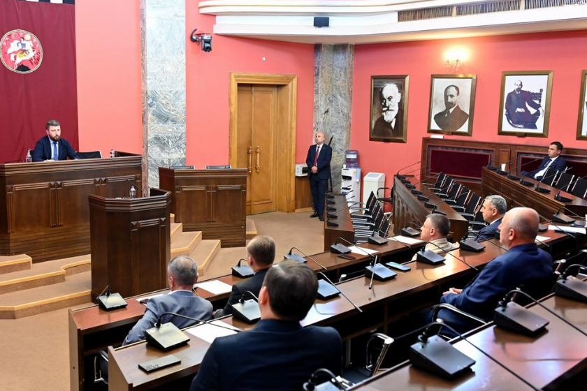 იურიდიულ საკითხთა კომიტეტმა უზენაესი სასამართლოს მოსამართლეობის კანდიდატის კანონმდებლობის მოთხოვნებთან შესაბამისობის დადგენის ხელშეწყობის მიზნით სამუშაო ჯგუფი შექმნა