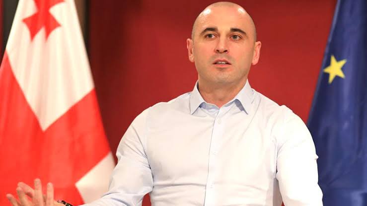ლევან ხაბეიშვილი – ხუთი დღეა, პარტია შექმნეს და ჭკუას გვარიგებენ, როგორ შეცვალეს „პარადიგმა“, ლატე არ შეგშრობიათ პირზე და ბაქიბუქობთ, მე თქვენსკენ ვარ, მხოლოდ, უაზროდ ნუ იჭაჭებით
