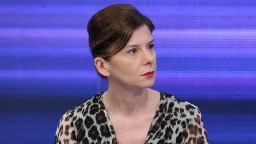 ჩერგოლეიშვილი ჟორჟოლიანზე: ამ სუნიან გოიმს აუხსენით, რომ შიმერებში, საკუთარი ჩამოთლილი ქონის ამბებში და სხვის დრამებში აკრეფილი ტრაფიკი არ ითვლება პოლიტიკაში - 41 ნომერი კალოში რომ არ იყოს, ასეთ კომიკურ დღეში თავს არ ჩაიგდებდა