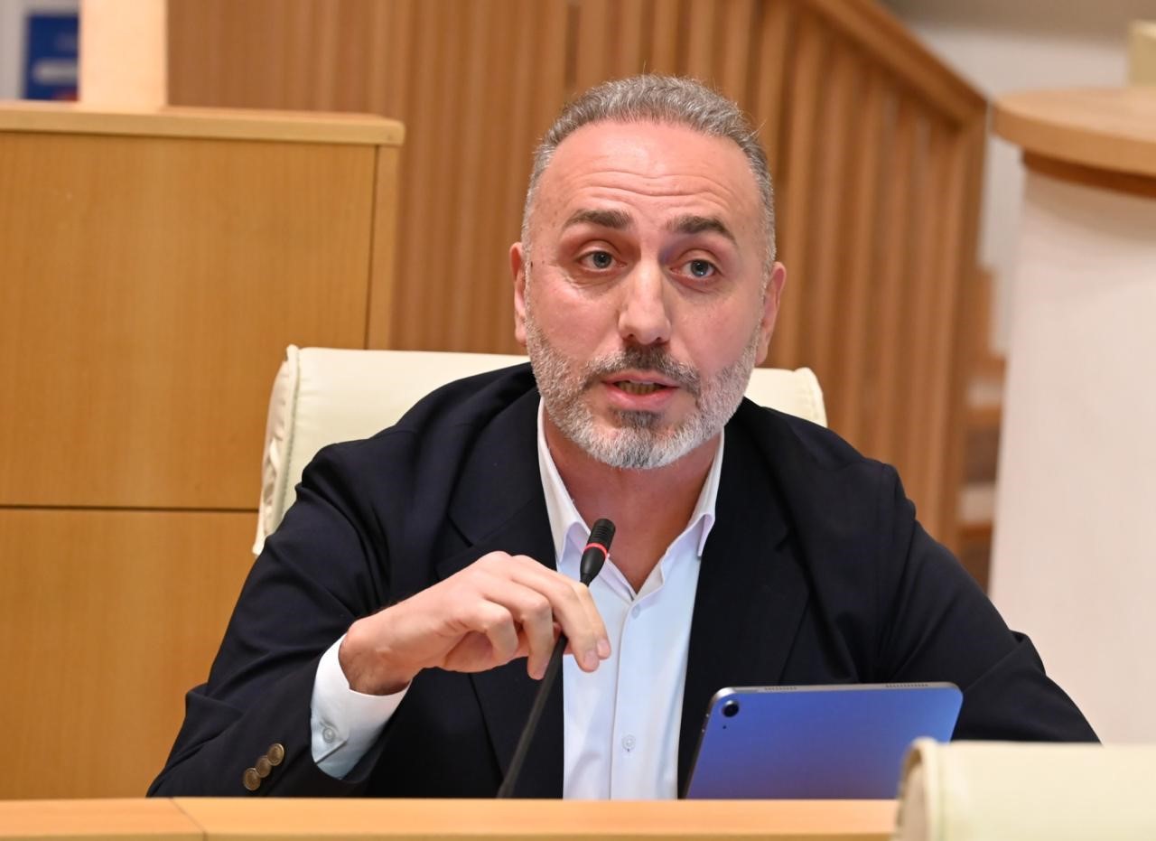 გიორგი შარაშიძე – ღარიბაშვილი საკუთარი ტყავისა და ბედის გადარჩენაზე ფიქრობს, ეს რამდენად სწორად გამოსდის, უშვებს თუ არა შეცდომებს, გამოჩნდება, „ოცნება“ ამ ყველაფრით კარგად სარგებლობს 