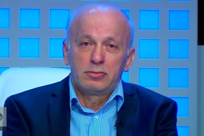 ედიშერ გვენეტაძე ელიზბარაშვილზე: იმ ადამიანებისთვის, რომლებიც შესაძლო დამნაშავის დაკავებას უკბილოდ აპროტესტებენ, ალბათ უფრო ხელსაყრელი იქნებოდა, ადგილზე სროლა ატეხილიყო და უკეთეს შემთხვევაში, ვინმე დაჭრილიყო, რადგან ასეთ შემთხვევაში მათ გაცილებით მეტი საწიოკო და საპროპაგანდო მასალა ექნებოდათ