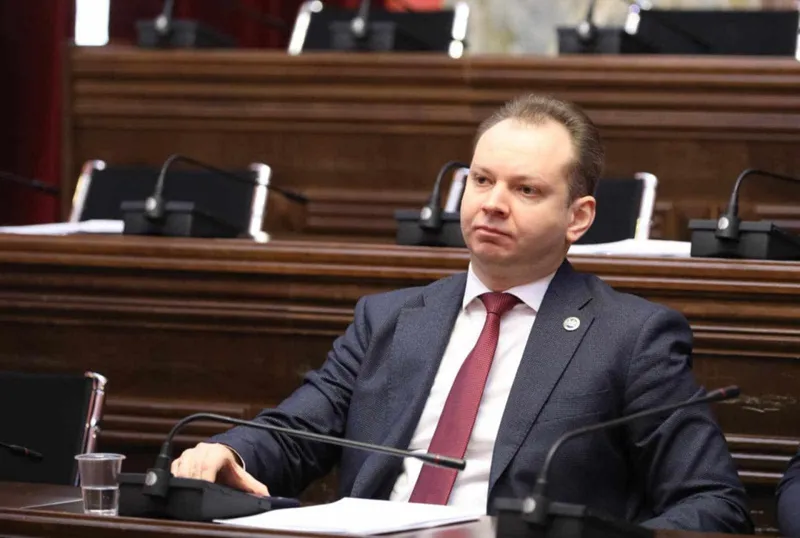 თორნიკე ჭეიშვილი: უკვე დაუფარავად, სააკაშვილის მონაწილეობით დადასტურდა რასთან გვაქვს საქმე და როგორ მწვავე პოლიტიკურ ალერგიას მართებთ რადიკალებს ნებისმიერი ნაბიჯი, რომელიც შეიძლება მოასწავებდეს სამშვიდობო პოლიტიკის გატარების ფონზე ამ ურთიერთობების დარეგულირებას
