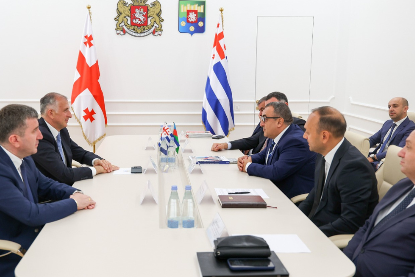 აჭარის მთავრობის თავმჯდომარე ზურაბ პატარაძე „კასპიის ენერგეტიკული კლუბის“ თავმჯდომარეს, ტელმან ალიევს შეხვდა