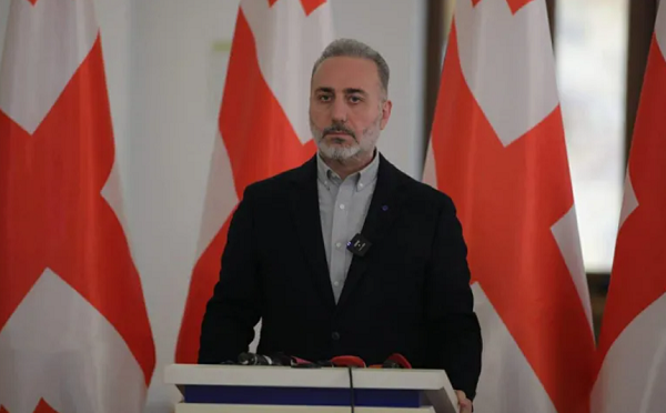 გიორგი შარაშიძე – „ნაციონალური მოძრაობის“ შიგნით მიმდინარე და გარეთ გამოტანილ პროცესებს „ოცნება“ სათავისოდ იყენებს, ნებსით თუ უნებლიეთ, „ნაციონალური მოძრაობა“ ხელისუფლების საქმეს აკეთებს