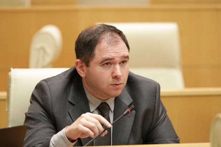 ნიკოლოზ სამხარაძე – ჩვენ თვალის ფერს და ცხვირის ფორმას ვერ შევიცვლით იმის მიხედვით, კაია კალასს მოეწონება თუ არა, ეს არის ქართული საზოგადოების მიერ არჩეული ხელისუფლება