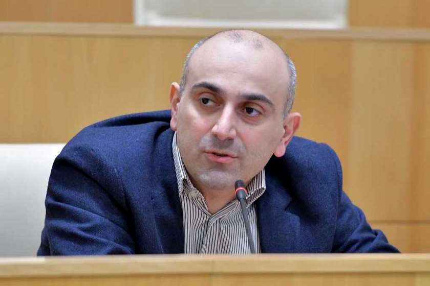 ალექსანდრე რაქვიაშვილი – ნიკა გვარამიას ისე ცუდად აქვს საქმე, ცდილობს დაამტკიცოს, რომ ჩვენ, „ქართულო ოცნება“ და „ნაციონალური მოძრაობა“ მას ვუტევთ