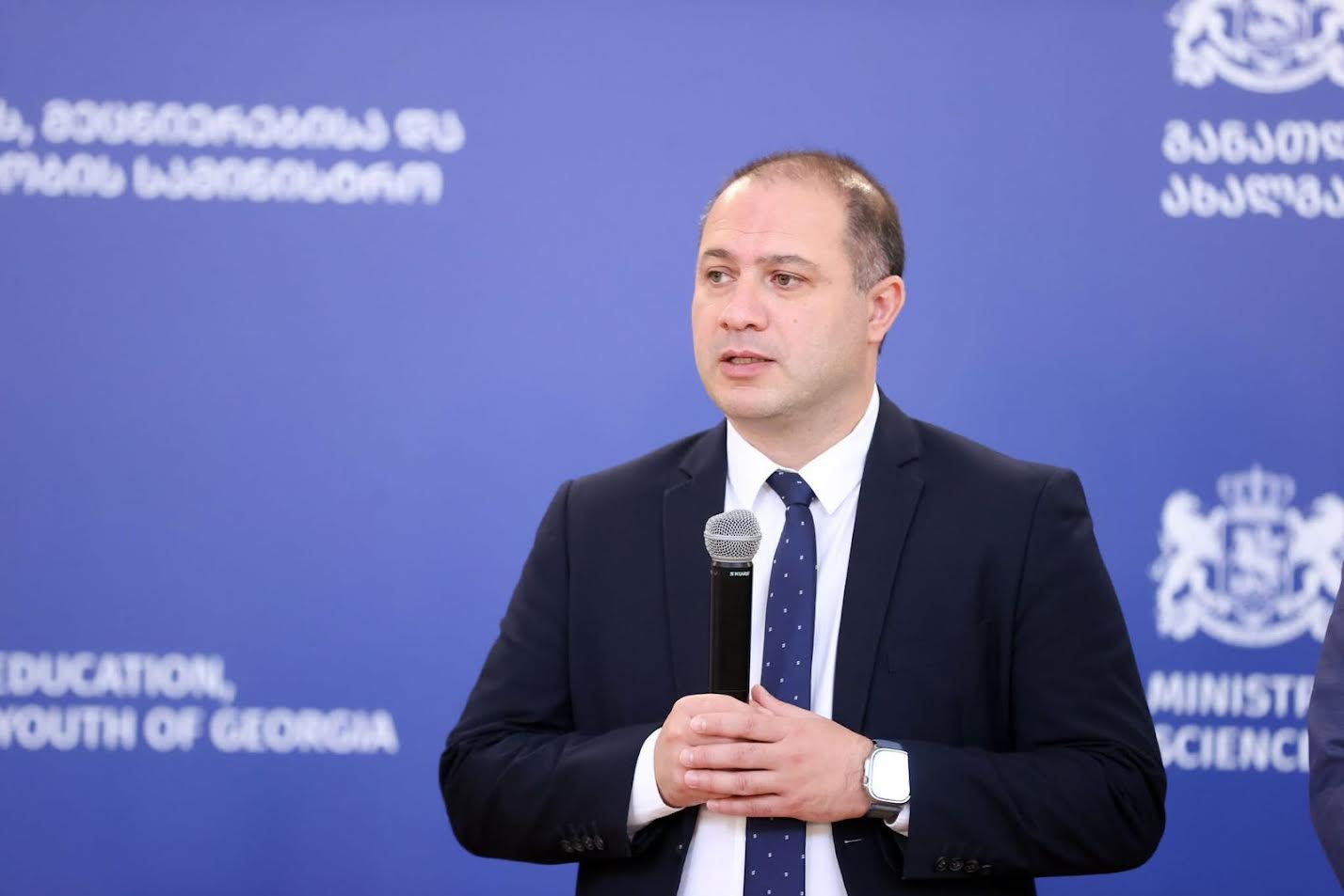 გივი მიქანაძე: რეფორმების ინიცირებიდან და განხორციელების დაწყებიდან საკმაოდ მნიშვნელოვანი არასრული ერთი წელი გავიდა. არ იყო მარტივი, თუმცა ძალიან მნიშვნელოვანი იყო, რომ საზოგადოების უდიდესი ნაწილისგან ჩვენ მივიღეთ სრული მხარდაჭერა. საზოგადოებამ თქვა, რომ ეს რეფორმები აუცილებელია