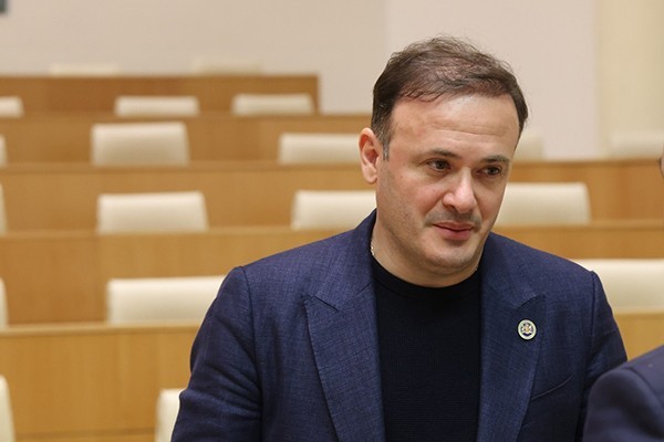 ირაკლი ზარქუა ოპოზიციაზე: ერთმანეთს ამხელენ უსამშობლობაში, არაქართულ პოზიციაში, კორუფციაში, საქართველოს ინტერესების დაუცველობაში. ზუსტად ამას ვამბობდით ჩვენ
