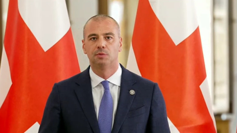 ლევან მაჭავარიანი: ბატონი მაკრონის და ბატონი მერცის რეიტინგები ისტორიულ მინიმუმზეა, მათი მართვის სტილი და პოლიტიკური დღის წესრიგი აბსოლუტურად ერთნაირია. შესაბამისად, ეს დამთხვევა შემთხვევითობას არ წარმოადგენს