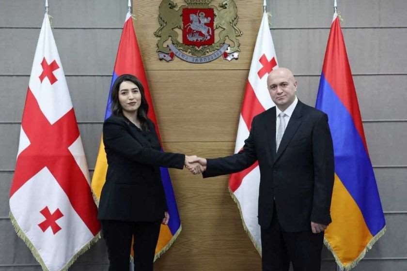 სულხან თამაზაშვილმა სომხეთის რესპუბლიკის შინაგან საქმეთა მინისტრთან შეხვედრა გამართა