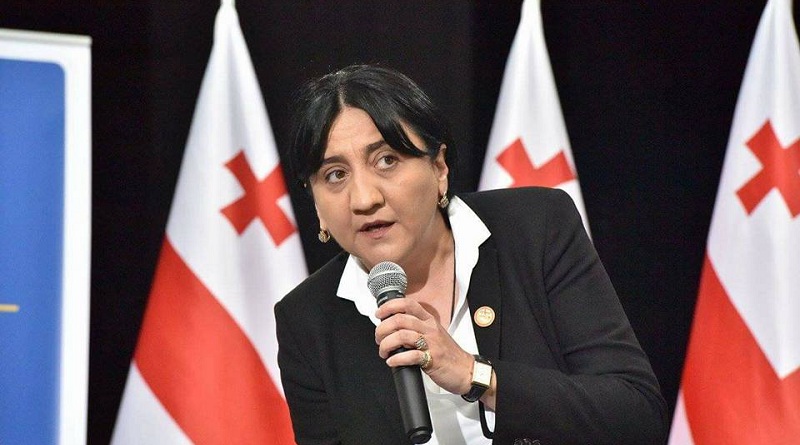 ირმა ინაშვილი ახობაძეზე: მას და მისნაირებს მორალი არ აქვთ. ეს სულ სხვა ჯიშია. თავისივე მხარდამჭერებმა არაერთი პოსტი მიუძღვნეს, რომ დებატებისთვის მზად არ იყვნენ და წააგეს. ამას მოჰყვა შემდეგ ბატონი ახობაძის გაბრაზებული კომენტარები