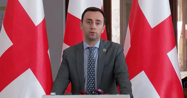 ლევან მახაშვილი: საქართველოს არ აქვს ფუფუნება, ჩაებას ბრიუსელსა და ვაშინგტონს შორის იდეოლოგიურ ომში. ვინც გვეუბნება, რომ ევროკავშირის გზა MAGA-სთან ურთიერთობის გაწყვეტაზე გადის, ის გვთხოვს, რომ საკუთარი უსაფრთხოება ვაქციოთ სხვისი შიდა იდეოლოგიური დაპირისპირების საგნად
