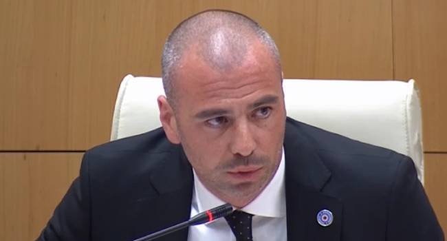 ლევან მაჭავარიანი: გრძელდება ძალიან სამწუხარო ტრადიცია, რომელსაც საფუძველი ბატონმა ფიშერმა ჩაუყარა. ამ შემთხვევაში, რადიკალიზმით გამორჩეული გირჩი ჯაფარიძე, ნიკა გვარამია ფარულ შეხვედრას ატარებს ნორვეგიის ელჩთან, რაც ძალიან ბევრ კითხვის ნიშანს აჩენს