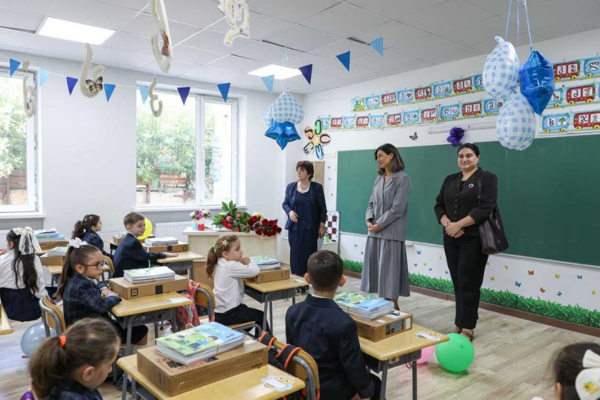 თინათინ ნიბლოშვილმა მოსწავლეებსა და პედაგოგებს ახალი სასწავლო წლის დაწყება მიულოცა