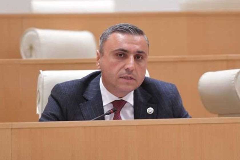დავით მათიკაშვილი ნორვეგიის ელჩისა და გვარამია-ჯაფარიძის ფარულ შეხვედრაზე: გვახსენდება ის სამწუხარო წარსული, როდესაც გერმანიის, საფრანგეთის ელჩი, თუ სხვა პირები არღვევდნენ რა ვენის კონვენციას, ფარულად ხვდებოდნენ რადიკალებს და მერე იწყებოდა ქვეყანაში არეულობები