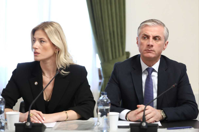 გოგა გულორდავამ პარლამენტში ტელეკომ ბაზარზე კონკურენციის განვითარების მიზნით მიმდინარე კომპლექსურ კვლევაზე ისაუბრა
