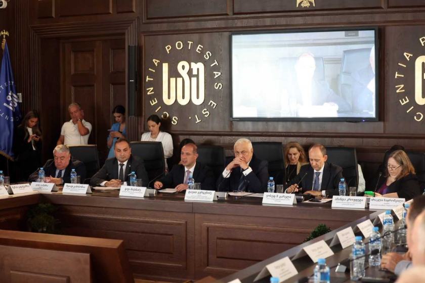 გივი მიქანაძემ საქართველოს უმაღლესი საგანმანათლებლო დაწესებულებების რექტორთა მუდმივმოქმედი კონფერენცია გახსნა