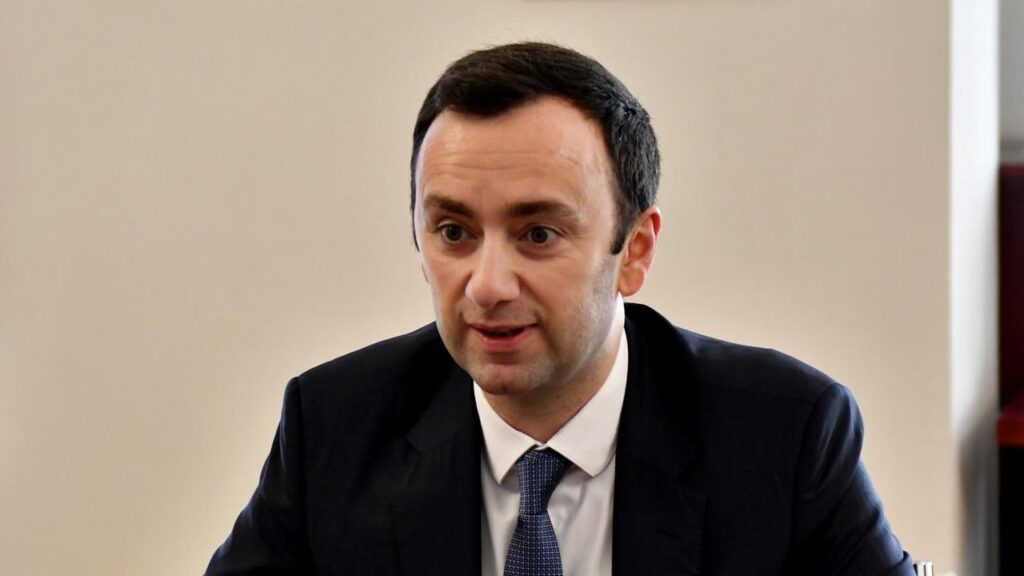 ლევან მახაშვილი: ლუქსემბურგში რამდენიმე დღეში დაგეგმილია ევროკავშირის საგარეო ურთიერთობათა საბჭო და ეს არის ჩვენთვის ძალიან კარგი შესაძლებლობა. ჩვენი მთავარი გზავნილი არის ის, რომ საქართველოსთან მიმართებით ევროკავშირის ჰქონდეს სამართლიანი დამოკიდებულება