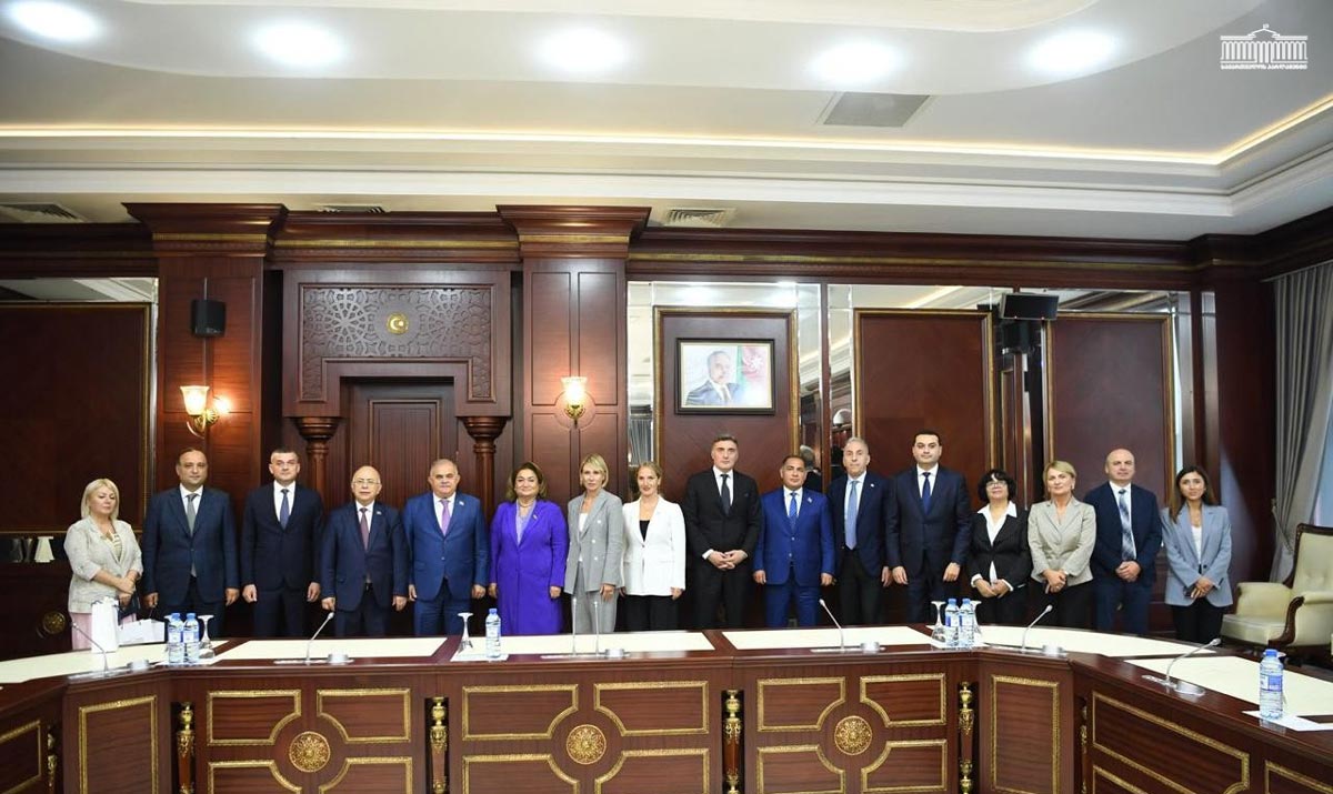 საქართველოს საპარლამენტო დელეგაციამ აზერბაიჯანის მილი მეჯლისში შეხვედრები გამართა