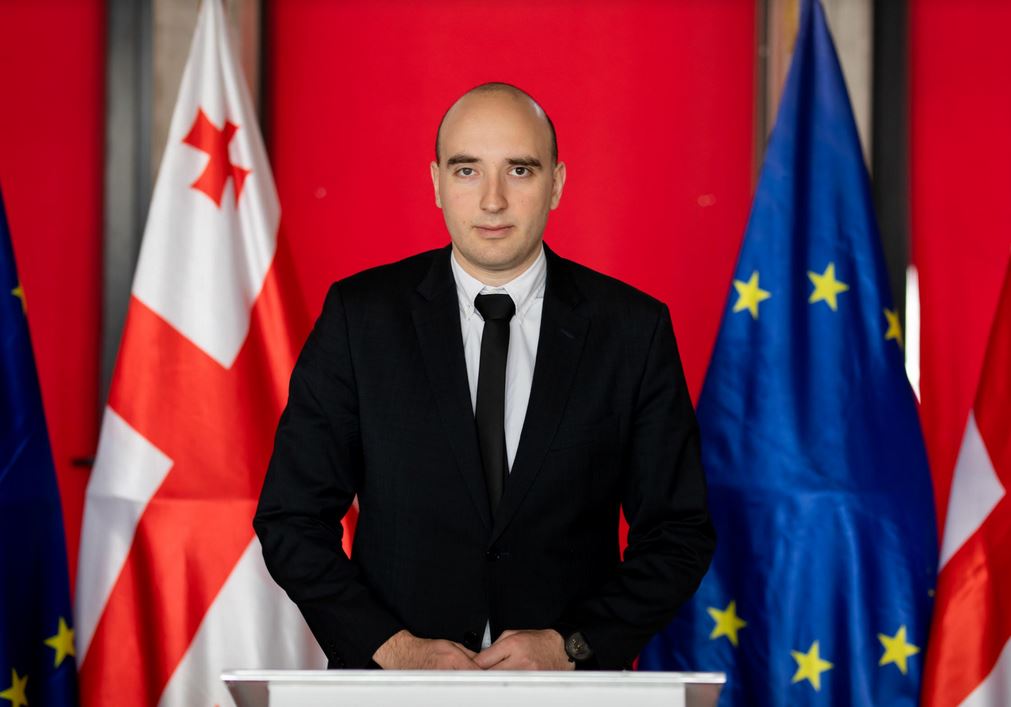 ირაკლი ფავლენიშვილი – შსს-გან მივიღეთ ინფორმაცია, რომ მიხეილ სააკაშვილს გათავისუფლების მოთხოვნით რიყის პარკში აქციის ჩატარება თურმე არ შეიძლება, ეს აბსოლუტურად არაკანონიერია