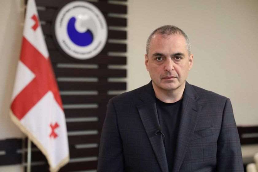 გიორგი პატარიძე მსჯავრდებულ გიორგი დავითაძის საქმეზე: გავრცელებულ ვიდეომასალაში ცალსახად და ნათლად ჩანს, რომ არამც თუ ღირსების შემლახავ ფაქტებს, არამედ ძალის გადამეტებასაც კი არ ჰქონია ადგილი - მინდა, მოვუწოდო საზოგადოებას, თავი შეიკავონ ცრუ და მიზანმიმართული დეზინფორმაციის გავრცელებისგან