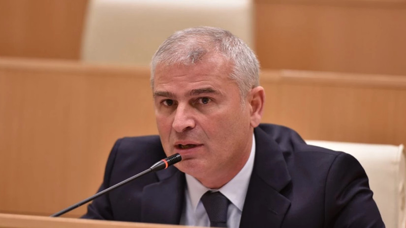 ირაკლი ქადაგიშვილი – პოლიტპატიმარი თუ არის ყველა, ვინც საქართველოში სახელმწიფო დაწესებულებებზე შტურმს მოახდენს, მაშინ რამდენიმე ათასი პოლიტპატიმარი მიიღო საფრანგეთმა საპროტესტო გამოსვლებისას