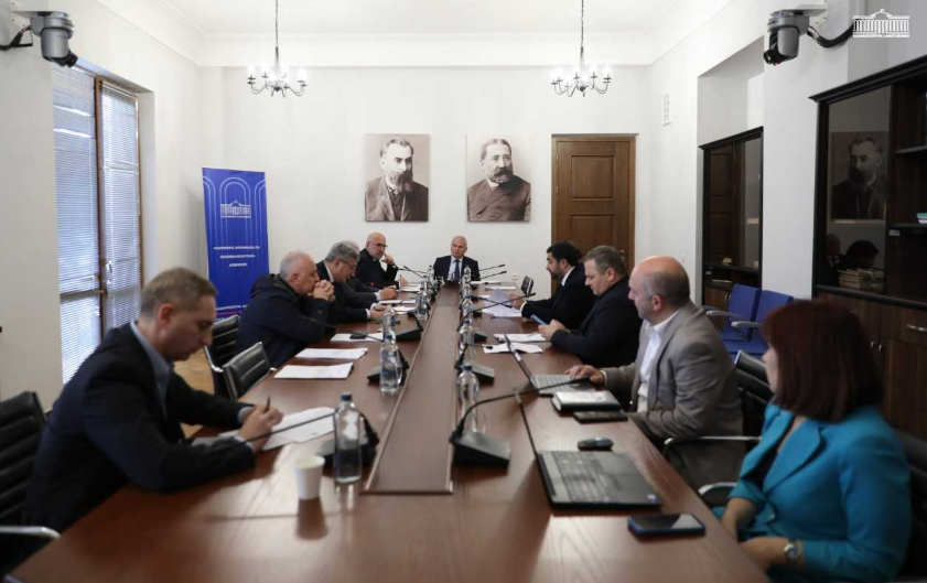რეგიონული პოლიტიკისა და თვითმმართველობის კომიტეტმა საქართველოს 2027 წლის სახელმწიფო ბიუჯეტის შესახებ პროექტს მხარი დაუჭირა