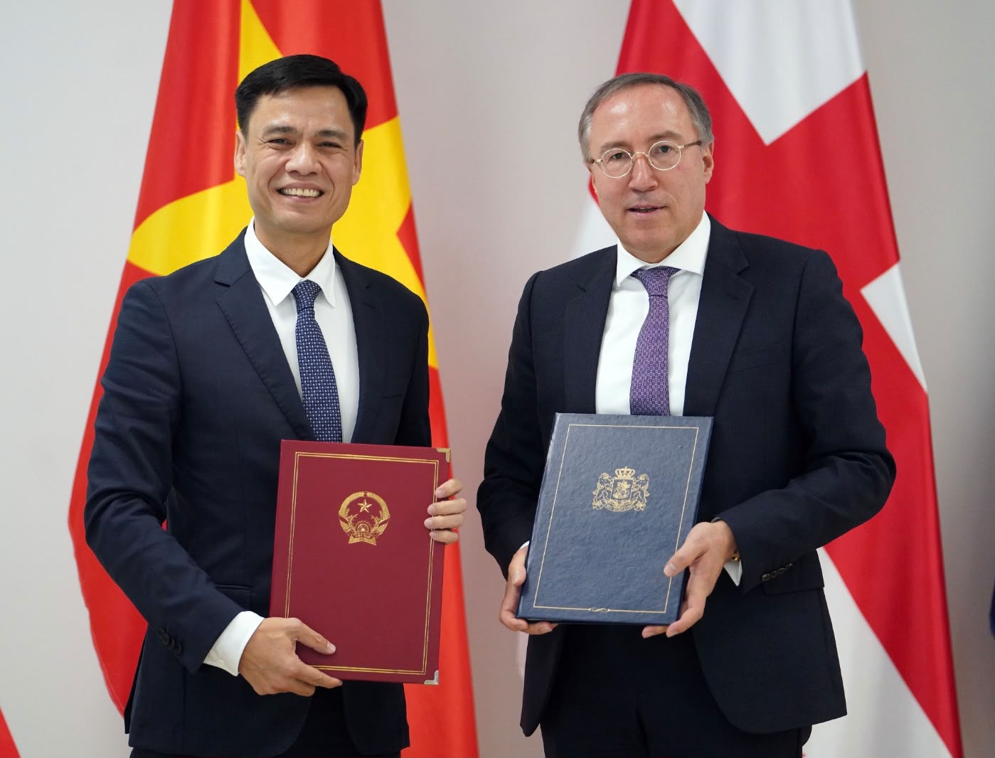გიორგი ზურაბაშვილმა ვიეტნამის სოციალისტური რესპუბლიკის საგარეო საქმეთა მინისტრის მოადგილესთან, დანგ ჰოანგ გიანგთან შეხვედრა გამართა