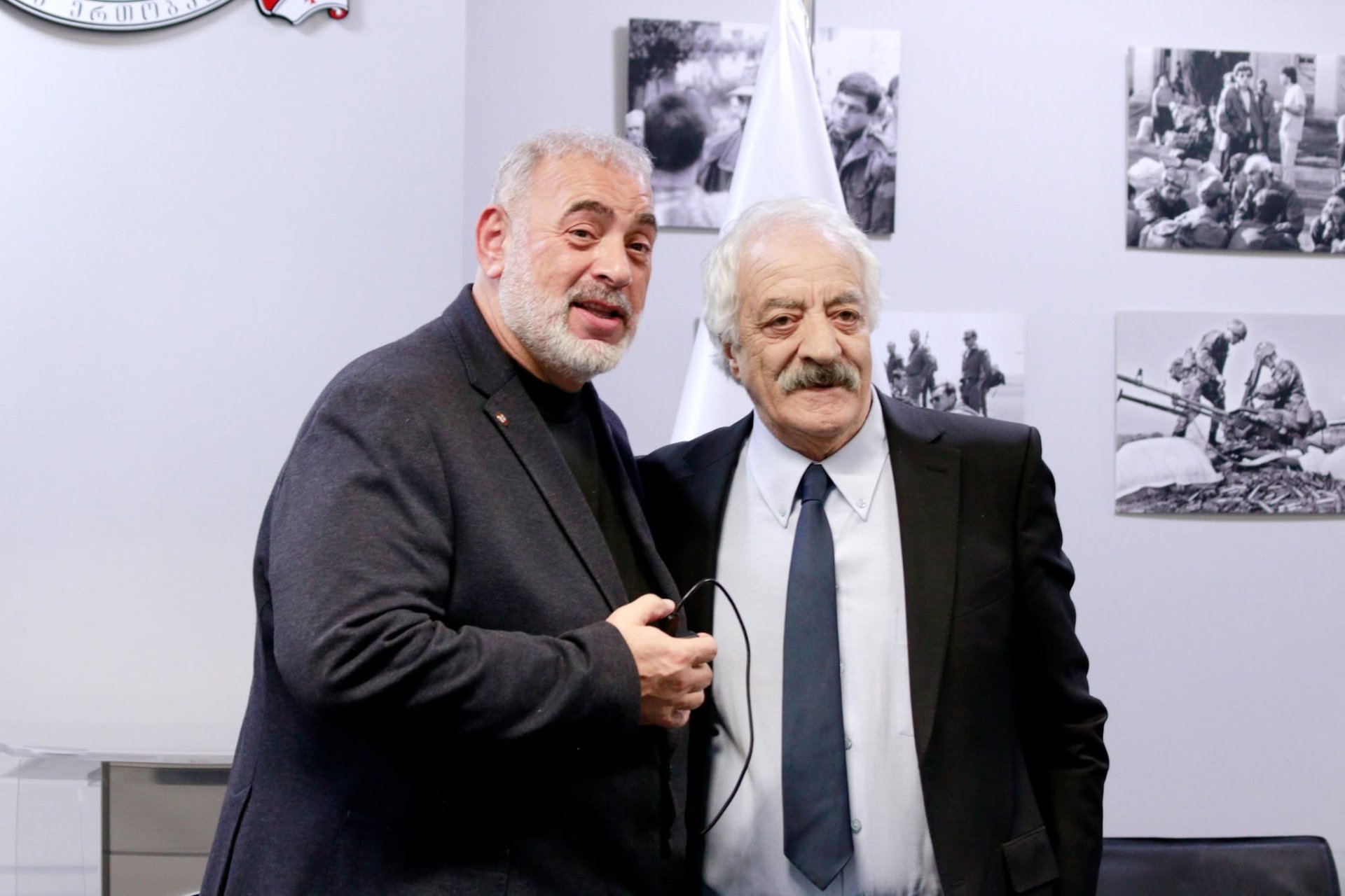გურამ გორელიშვილმა მისი პირადი არქივი ვეტერანების საქმეთა სახელმწიფო სამსახურს გადასცა