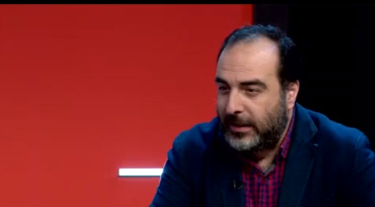 ზაზა შათირიშვილი ვრცელ წერილს აქვეყნებს, რომლის შეფასებითაც, ორველისა და ჰაქსლის დისტოპიური მოდელები საზოგადოების ტოტალური კონტროლის იარაღია