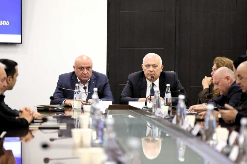 დავით ვერავა: მიმდინარე წელს რეგიონებში განსახორციელებელი პროექტების ფონდის სხვადასხვა მიმართულებით 308 პროექტი დაფინანსდა. თითოეული პროექტის ხარისხიანი და დროული შესრულება უმთავრესი ამოცანაა