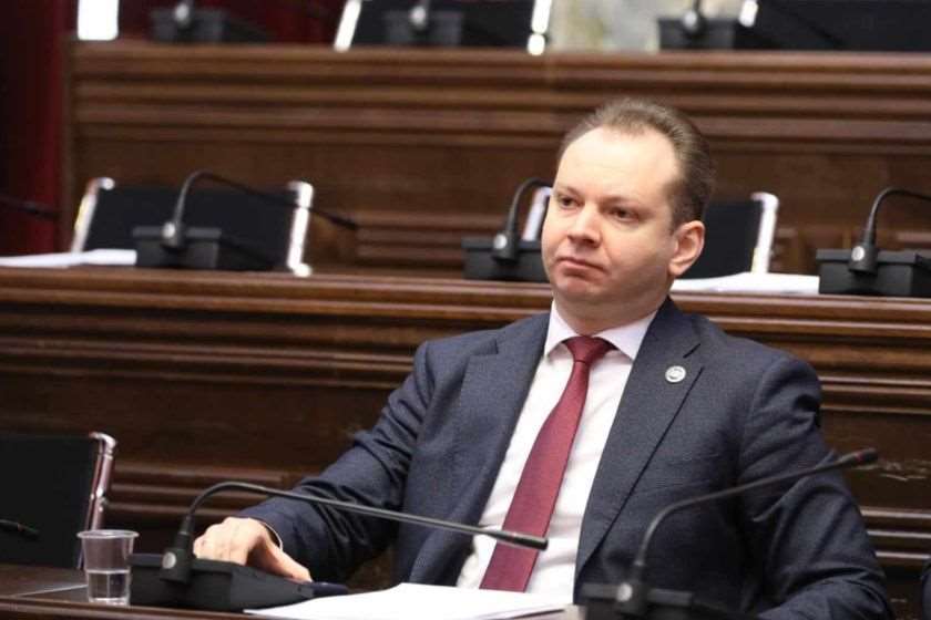 თორნიკე ჭეიშვილი საგამოძიებო კომისიაზე: გარკვეულწილად მანიპულაციურად იყო მცდელობა იმისა, რომ ეს წარმოჩენილიყო ისე, თითქოს ერთგვარი ექსკლუზიური უფლებაა ოპოზიციის ხელში, რაც რეალურად, რა თქმა უნდა, სიმართლეს არ შეესაბამება