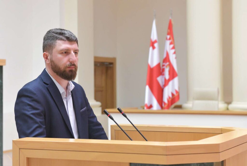 არჩილ გორდულაძე: „ერთიანმა ნაციონალურმა მოძრაობამ“ ხელისუფლების ფლობის პერიოდში შექმნა და განავითარა მკვლელობების, წამებისა და სხვაგვარი ძალადობის შემთხვევები, რაც გასცილდა ერთეული შემთხვევების ფარგლებს და სისტემური და სისტემატური ხასიათი მიიღო
