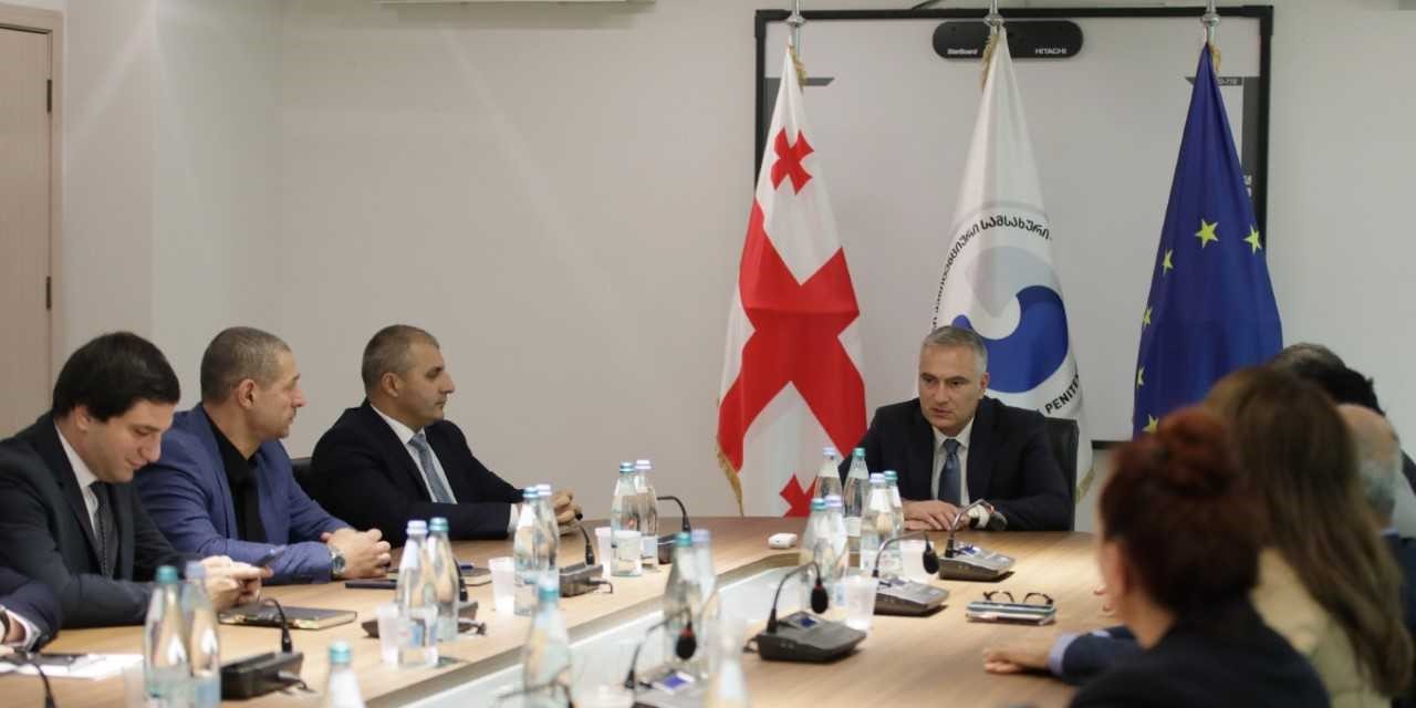 იუსტიციის მინისტრმა სპეციალური პენიტენციური სამსახურის ახალი ხელმძღვანელი რამაზ თათარაშვილი სამსახურის თანამშრომლებს წარუდგინა