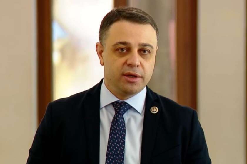 ალუდა ღუდუშაური სააკაშვილის განცხადებაზე როინ შავაძის მისამართით: თურმე ადამიანებს შეიძლება გაუსწორდე ისე, რომ აწამო და შემდეგ საჯაროდ დახვრიტო ისე, რომ გიხაროდეს, რომ ძალაუფლებას ინარჩუნებ