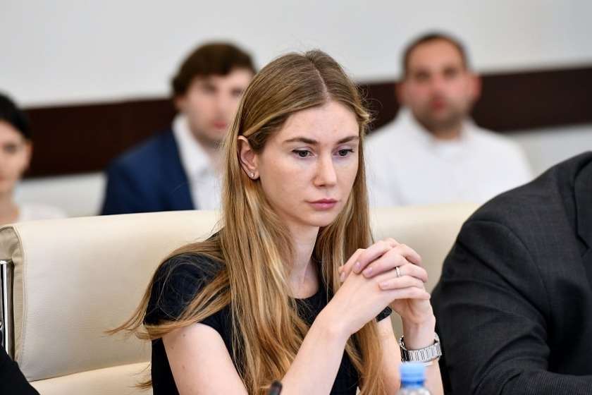 „ნაციონალური მოძრაობის“ ყოფილი თავმჯდომარე თინა ბოკუჩავა პარტიის მოქმედ ლიდერებს აკრიტიკებს და აღიარებს, რომ ოპოზიციას „ქართულმა ოცნებამ“ მოუგო
